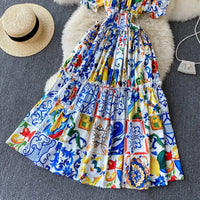 Robe féminine décolletée à manches bouffantes de style bohème - Marisol