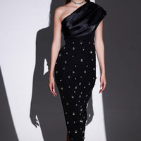 Robe longue pour femme avec strass décolleté asymétrique style élégant - Vianey