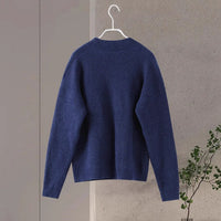 Cardigan structuré en maille pour femme avec bouton doré croisé, style sophistiqué - Ysaline