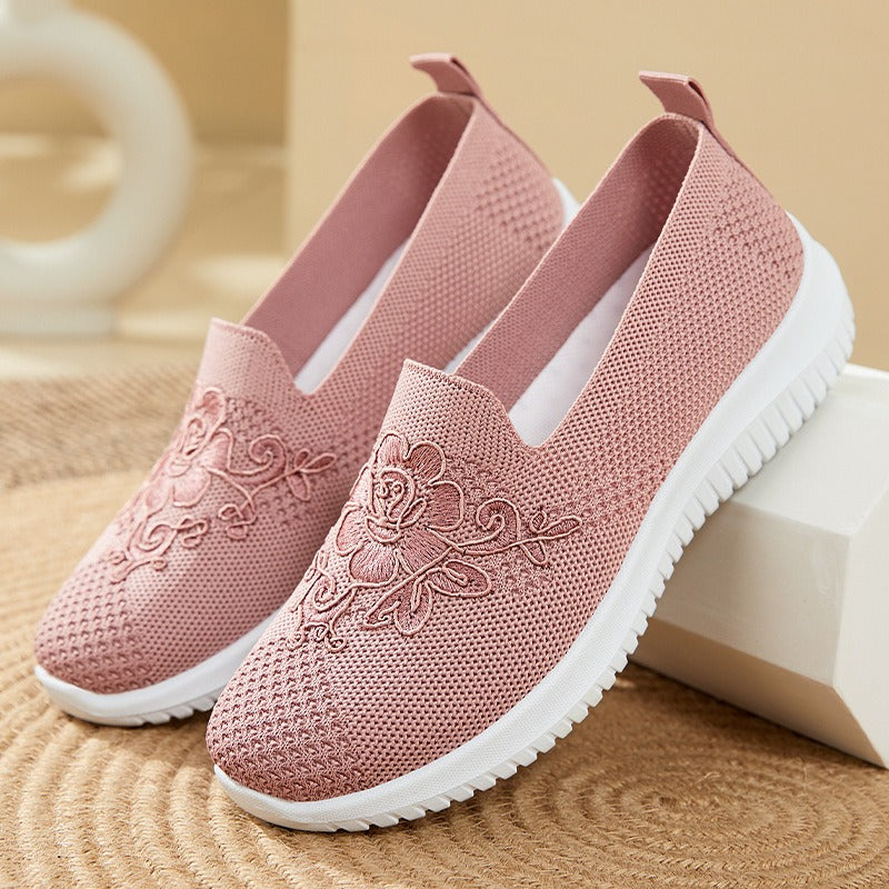 Atmungsaktive orthopädische Damenpantoffeln mit Blumenstickerei - Nerea