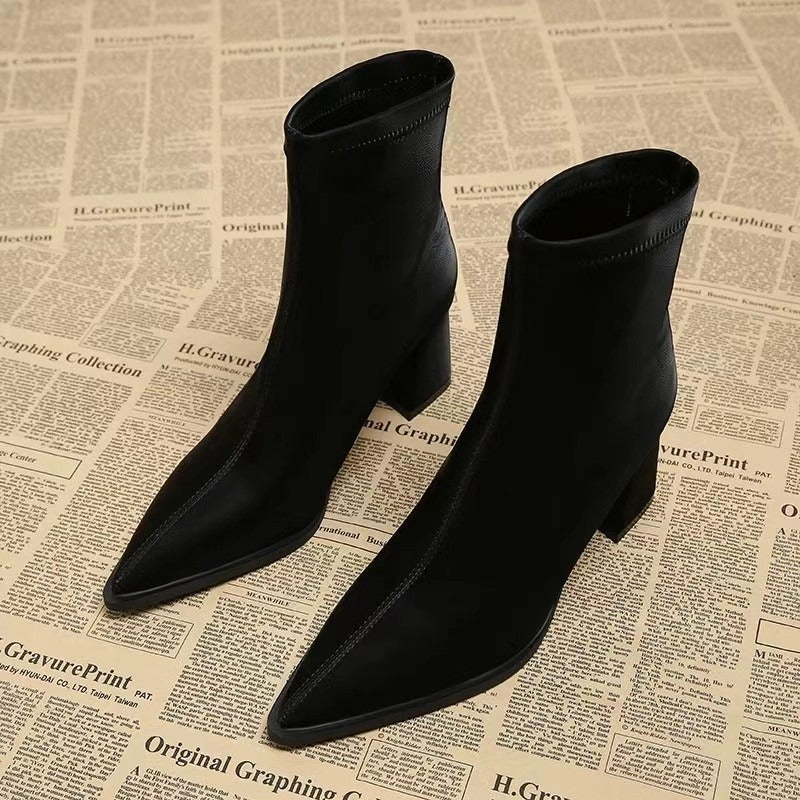 Elastische Damenstiefelette mit breitem Absatz - Maribel