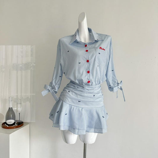 Robe rayée pour femme avec chemisier boutonné et mini-jupe plissée - Norys