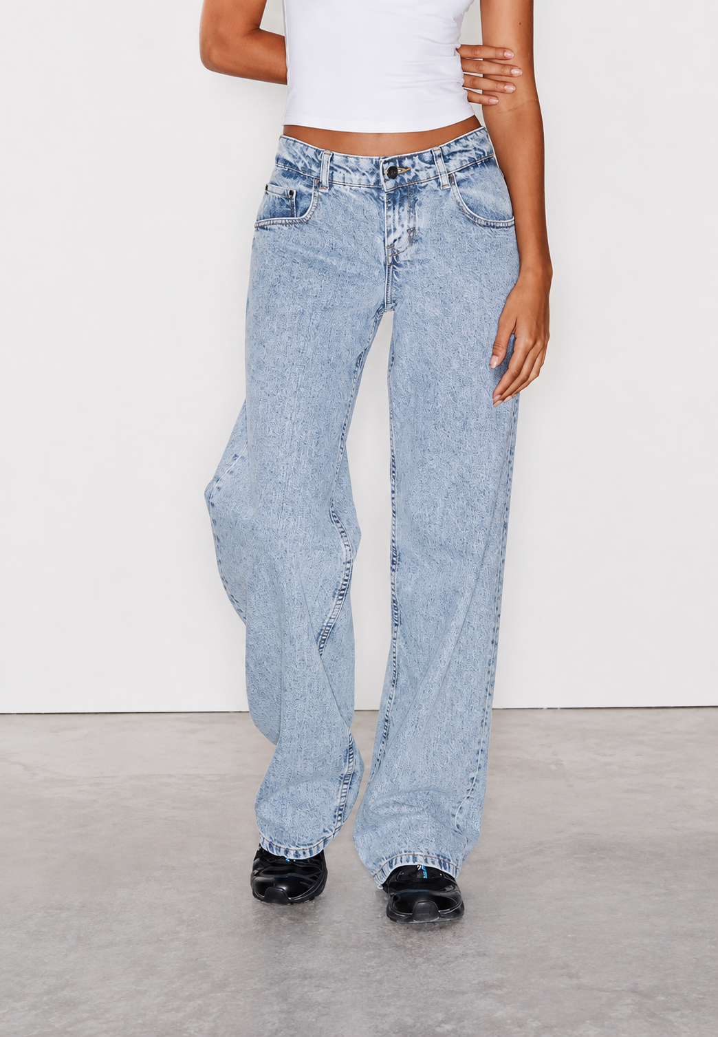 Damenjeans mit geradem Schnitt, niedriger Leibhöhe und Wasch-Effekt – Ulla