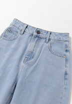 Damenjeans mit niedriger Leibhöhe, weitem Bein und langer Passform – Kerstin