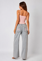 Damenjeans mit niedriger Leibhöhe, weitem Bein und langer Passform – Kerstin