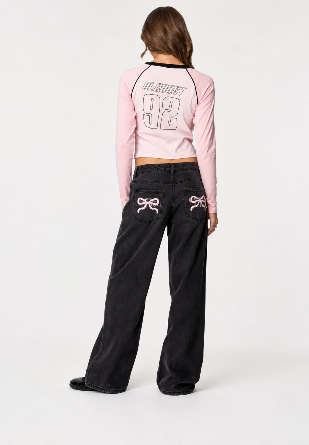Damenjeans mit niedriger Leibhöhe, weitem Bein und langer Passform – Kerstin
