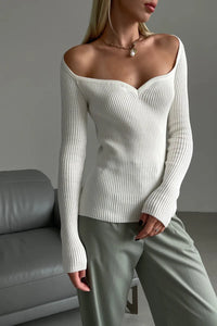 Damenpullover mit Rippmuster und freien Schultern – Colette