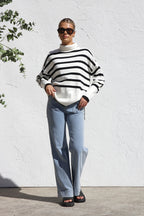 Oversize-Strickpullover für Damen mit Streifen und hohem Kragen – Runa