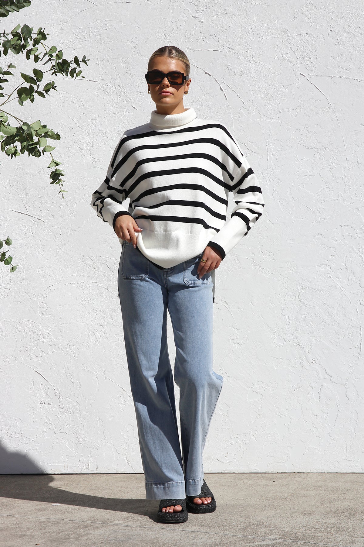 Oversize-Strickpullover für Damen mit Streifen und hohem Kragen – Runa