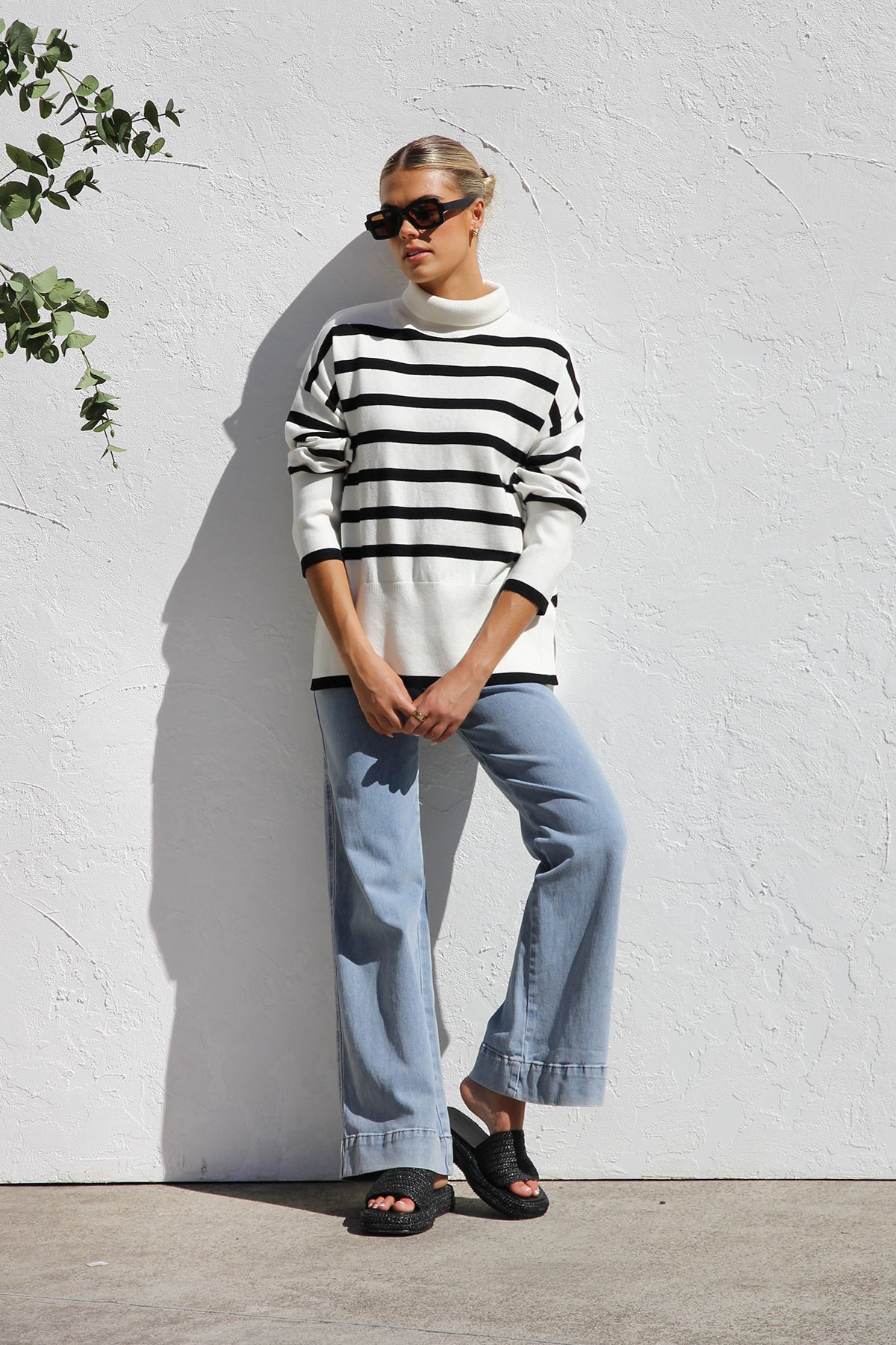 Oversize-Strickpullover für Damen mit Streifen und hohem Kragen – Runa