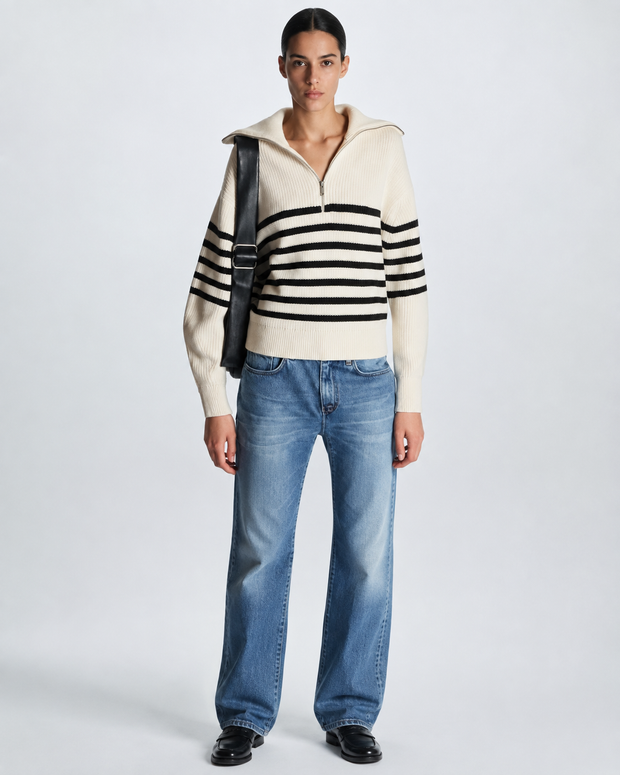 Damenpullover mit Streifen, halbem Reißverschluss und Stehkragen – Holly
