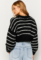 Oversize-Pullover aus grob gestricktem Material mit weiten Ärmeln und Rundhalsausschnitt – Ovacona
