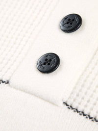 Damen-Strickpullover mit hohem Kragen, Knopfleiste und horizontalen Streifen – Nele