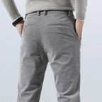 Herren-Cordhose mit Bundfalten und Seitentaschen – Corvin