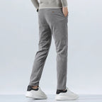 Herren-Cordhose mit Bundfalten und Seitentaschen – Corvin