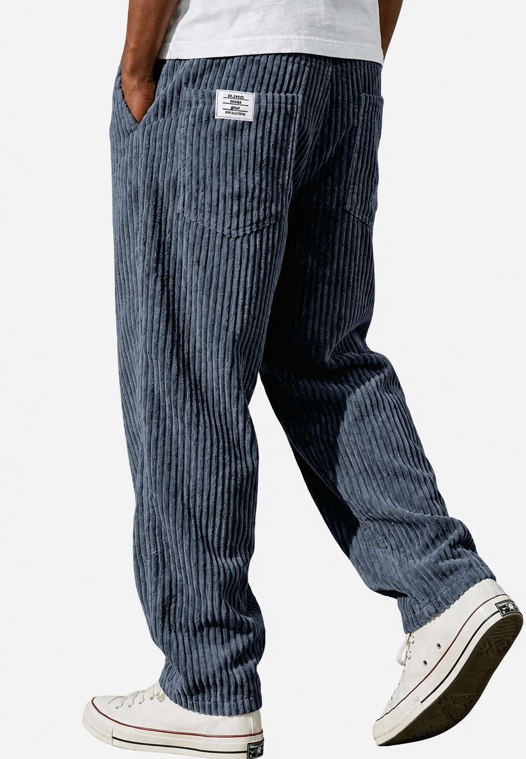 Herren-Cordhose in lockerer Passform mit Taschen – Bastian