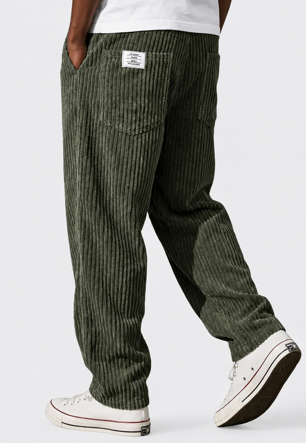 Herren-Cordhose in lockerer Passform mit Taschen – Bastian