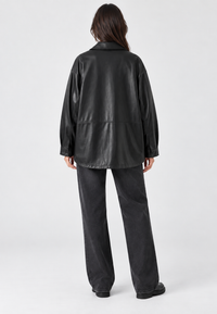 Oversize-Jacke in Lederoptik mit Taschen – Thaïs