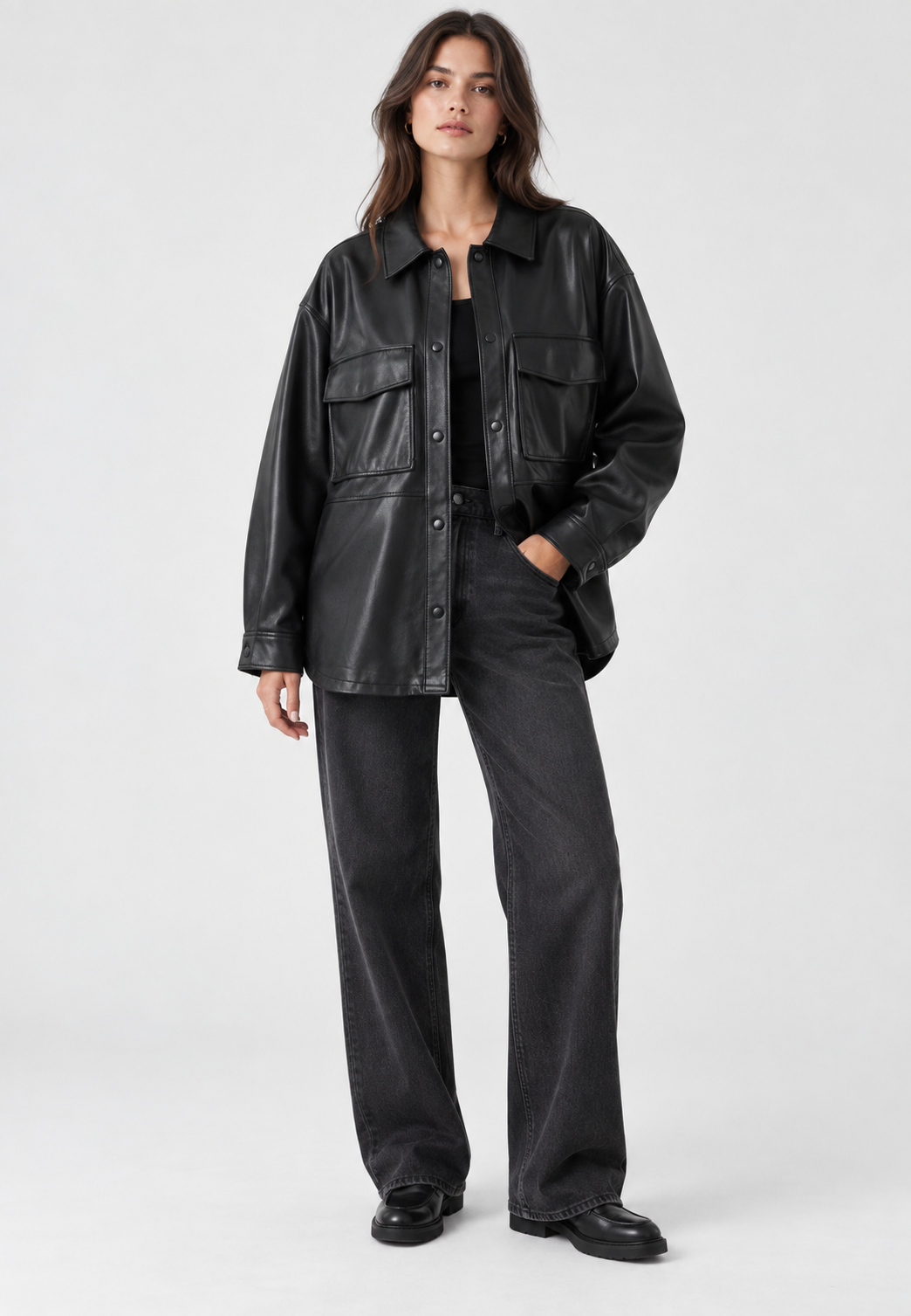 Oversize-Jacke in Lederoptik mit Taschen – Thaïs