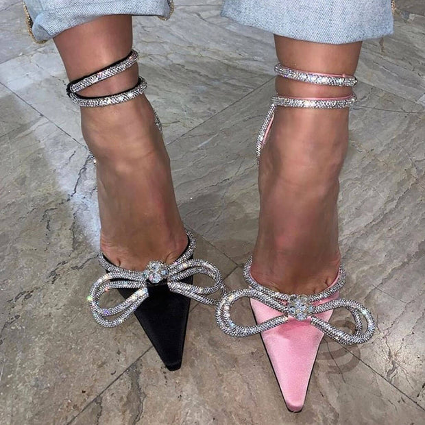 Aria - Chaussures à talon papillon en satin