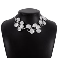 Collier d'allure feuille d'or