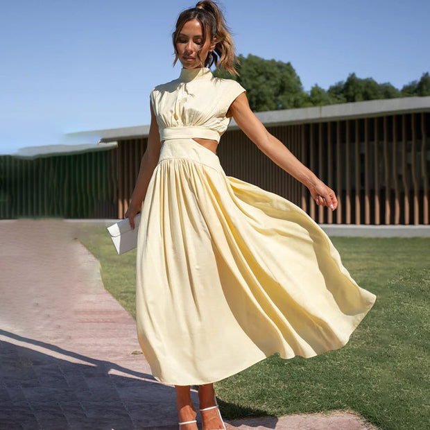Noelle - Robe Plissée à Col Haut