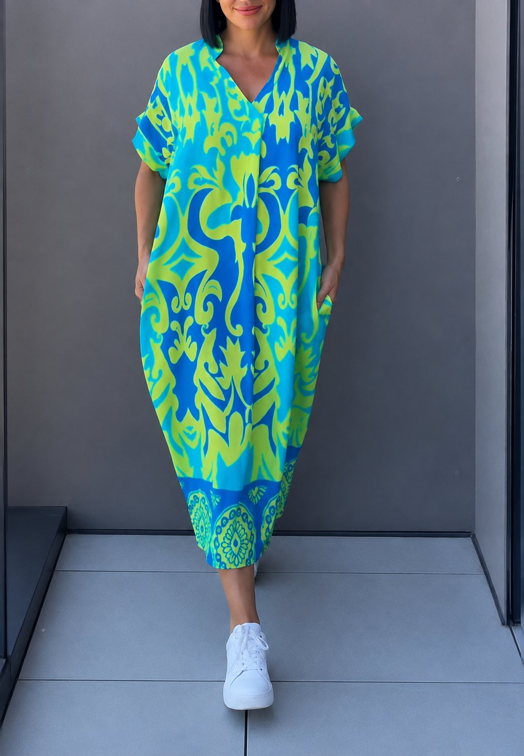 Gemustertes Midi-Kleid für Damen mit V-Ausschnitt – Nia