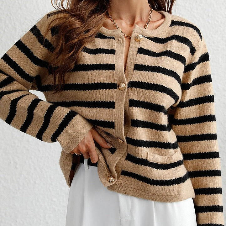 Karole - Elegante und lässige Strickjacke